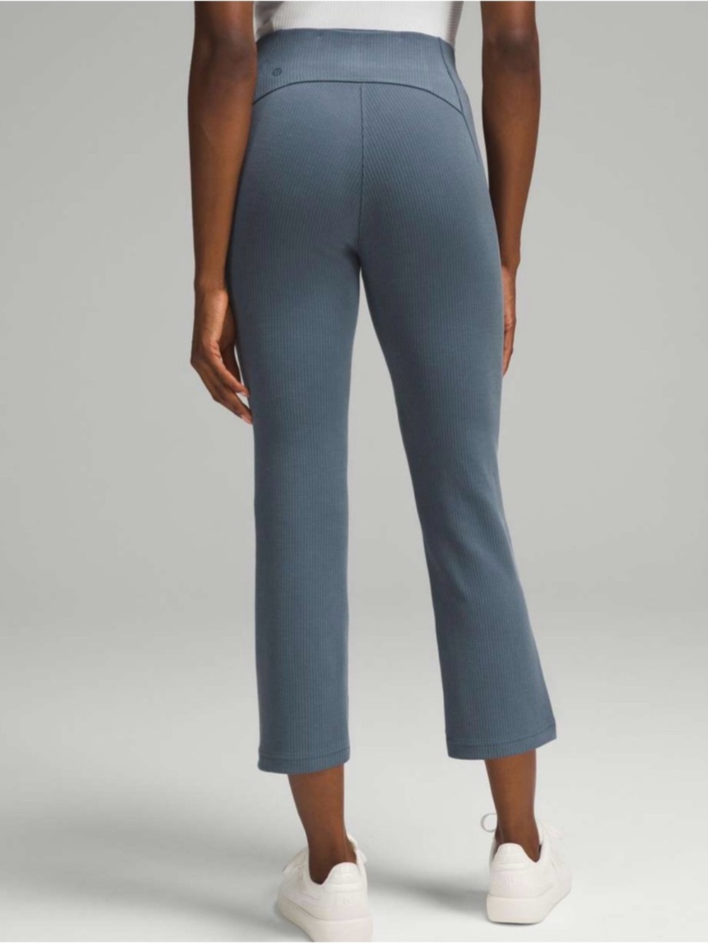 Lululemon softstreme high rise Ribbed Crop Pants in Slate Blue size 4